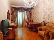 Satılır 2 otaqlı 70 m2 köhnə tikili 8 km