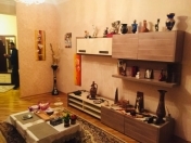 İcarəyə verilir 2 otaqlı 87 m2 yeni tikili Gürcüstan