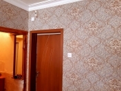 Satılır 2 otaqlı 45 m2 köhnə tikili Xalqlar Dostluğu m.