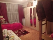 Satılır 2 otaqlı 65 m2 köhnə tikili İnşaatçılar m.