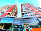 Satılır 2 otaqlı 90 m2 yeni tikili Qara Qarayev m.