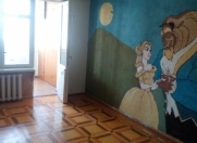 Satılır 3 otaqlı 60 m2 köhnə tikili Yasamal r.