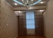 Satılır 4 otaqlı 135 m2 yeni tikili Memar Əcəmi m.