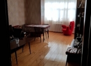 Satılır 2 otaqlı 60 m2 köhnə tikili 8 km