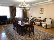 Satılır 5 otaqlı 204 m2 yeni tikili Nəsimi r.