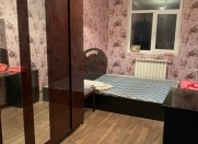 Satılır 2 otaqlı 42 m2 köhnə tikili Memar Əcəmi m.