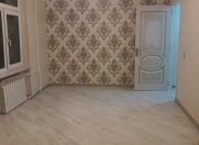 Satılır 2 otaqlı 45 m2 köhnə tikili İnşaatçılar m.