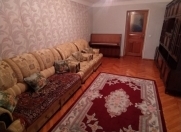 Satılır 3 otaqlı 90 m2 köhnə tikili İnşaatçılar m.