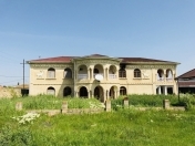 İcarəyə verilir 7 otaqlı 650 m2 həyət evi Hacıqabul