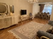 Satılır 3 otaqlı 123 m2 köhnə tikili Atatürk parkı