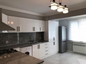 Satılır 3 otaqlı 70 m2 köhnə tikili Asan Xidmət-3