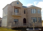 Satılır 5 otaqlı 700 m2 bağ evi Azadlıq prospekti m.