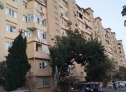 Satılır 4 otaqlı 100 m2 köhnə tikili Azadlıq prospekti m.