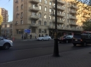 Satılır 2 otaqlı 60 m2 köhnə tikili Nizami m.