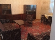 Satılır 4 otaqlı 110 m2 köhnə tikili Azadlıq prospekti m.