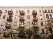 Satılır 5 otaqlı 280 m2 köhnə tikili 28 May m.