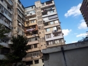 Satılır 2 otaqlı 80 m2 köhnə tikili Nizami m.