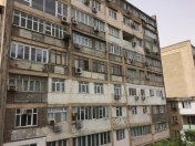 Satılır 1 otaqlı 37 m2 köhnə tikili Qara Qarayev m.