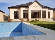 Satılır 5 otaqlı 180 m2 bağ evi Şüvəlan Park ticarət mərkəzi