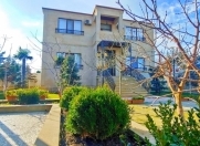 Satılır 8 otaqlı 1000 m2 bağ evi Mərdəkan