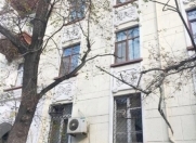 Satılır 3 otaqlı 68 m2 köhnə tikili Tibb Universiteti