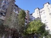 Satılır 2 otaqlı 55 m2 köhnə tikili İnşaatçılar m.