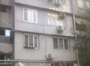 Satılır 2 otaqlı 58 m2 köhnə tikili Nizami m.