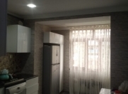 Satılır 3 otaqlı 85 m2 köhnə tikili Əhmədli m.