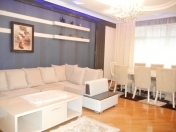 Satılır 3 otaqlı 132 m2 yeni tikili Cavanşir körpüsü