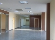 İcarəyə verilir 1 otaqlı 30 m2 ofis Nəriman Nərimanov m.