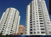 Satılır 5 otaqlı 240 m2 yeni tikili 28 May m.