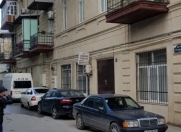 İcarəyə verilir 4 otaqlı 64 m2 ofis Nizami m.