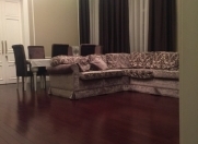 Satılır 3 otaqlı 100 m2 köhnə tikili Axundov bağı