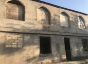 Satılır 8 otaqlı 13000 m2 bağ evi Fatmayı