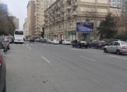 Satılır 3 otaqlı 110 m2 köhnə tikili Nizami m.