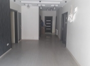 İcarəyə verilir 8 otaqlı 180 m2 ofis Nəriman Nərimanov m.