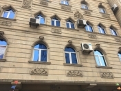 İcarəyə verilir 1 otaqlı 15 m2 ofis 3 mkr