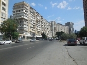 Satılır 3 otaqlı 100 m2 köhnə tikili Yasamal r.