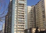 Satılır 4 otaqlı 240 m2 yeni tikili Tibb Universiteti