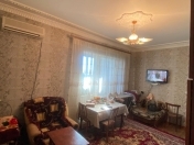 Satılır 2 otaqlı 50 m2 köhnə tikili Azadlıq prospekti m.