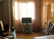 Satılır 2 otaqlı 50 m2 köhnə tikili 8 mkr