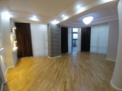 İcarəyə verilir 3 otaqlı 130 m2 ofis Elmlər Akademiyası m.