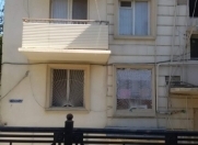 Satılır 3 otaqlı 60 m2 köhnə tikili Yasamal r.