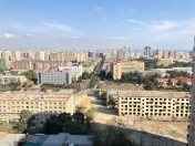 Satılır 3 otaqlı 85 m2 köhnə tikili İnşaatçılar m.