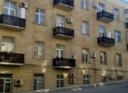 Satılır 3 otaqlı 75 m2 köhnə tikili Badamdar