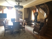 Satılır 6 otaqlı 225 m2 yeni tikili Memar Əcəmi m.