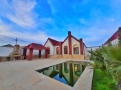 Satılır 4 otaqlı 170 m2 bağ evi Mərdəkan