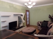 Satılır 3 otaqlı 70 m2 köhnə tikili İnşaatçılar m.
