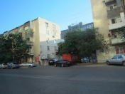 Satılır 2 otaqlı 55 m2 köhnə tikili Yasamal bazarı