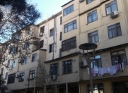 Satılır 2 otaqlı 50 m2 köhnə tikili İnşaatçılar m.